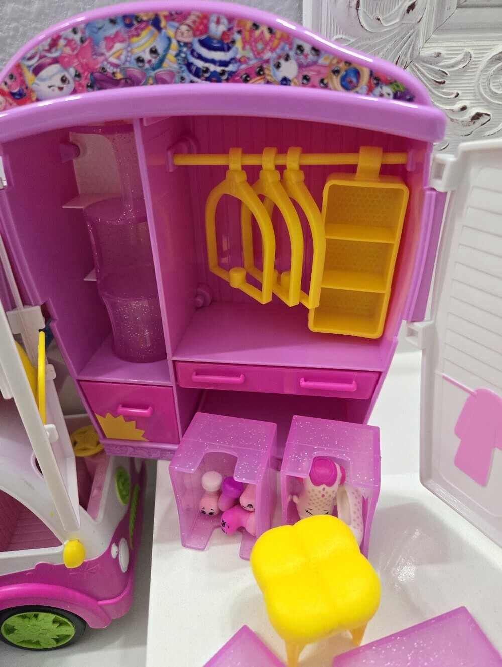 Ginormous OG Shopkins Playset Bundle with Pink, Teal and White Accessories - Picture 8 of 16